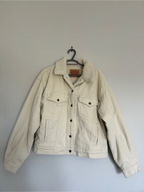 NEW Levi’s corduroy jacket